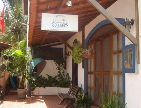 Confira fotos, preços para reserva e pacotes para feriado - Pousada Enseada Dos Golfinhos