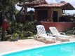 piscina e churrasqueira em frente aos chalés- no stress - :: Pousada Gabriela - Arraial D'Ajuda BA piscina e churrasqueira em frente aos chalés- no stress - :: Pousada Gabriela - Arraial D'Ajuda BA