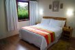 cama queen chalé Jasmim.