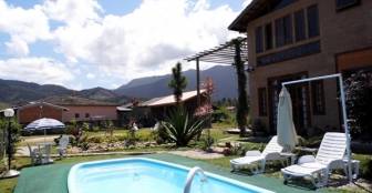 Piscina com hidrojato massageador. :: Pousada Ecco Caprícornio - Caraguatatuba SP Piscina com hidrojato massageador. :: Pousada Ecco Caprícornio - Caraguatatuba SP