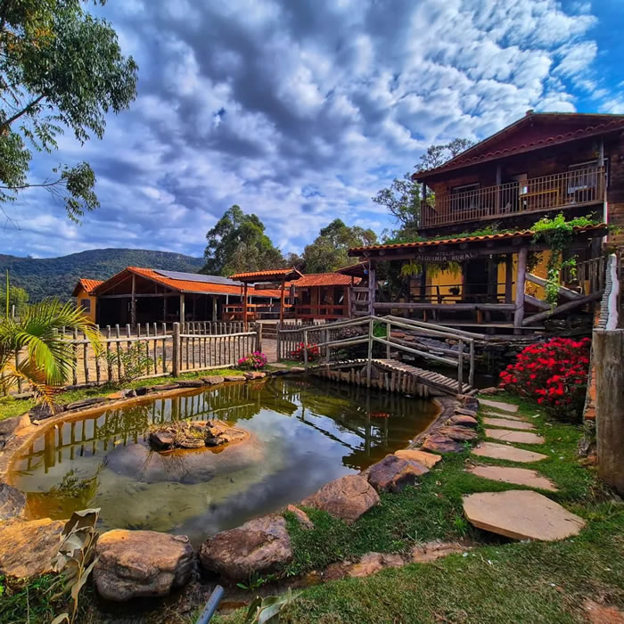 Chalés e Camping do Robinho