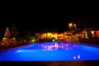 Vista da piscina à noite. :: Pousada Bichelenga - Foto 2 Vista da piscina à noite. :: Pousada Bichelenga - Foto 2