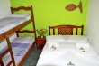 Quarto quadruplo (casal + beliche) :: Papagaio Hostel & Pousada - Foto 9 Quarto quadruplo (casal + beliche) :: Papagaio Hostel & Pousada - Foto 9