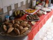 Café da manhã.
Priorizamos uma alimentação mais natural e regional. Fornecemos frutas, bolos, pães, biscoitos, queijos, raízes, iogurt, sucos, café e muitos outros quitutes da região. :: Pousada Ilha de Mato - Foto 4 Café da manhã.
Priorizamos uma alimentação mais natural e regional. Fornecemos frutas, bolos, pães, biscoitos, queijos, raízes, iogurt, sucos, café e muitos outros quitutes da região. :: Pousada Ilha de Mato - Foto 4