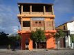 Localizada na praça central, tem ao fundo o mangue cortado pelo rio Choro e ao lado esquerdo a praia :: Pousada Dalourdes - Foto 3 Localizada na praça central, tem ao fundo o mangue cortado pelo rio Choro e ao lado esquerdo a praia :: Pousada Dalourdes - Foto 3