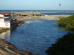 Local em que as águas do Rio Choro se encontram com as do mar de Barra Nova, onde acontecem 2 (duas) :: Pousada Dalourdes - Foto 9 Local em que as águas do Rio Choro se encontram com as do mar de Barra Nova, onde acontecem 2 (duas) :: Pousada Dalourdes - Foto 9