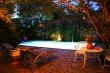 Uma linda Piscina : Com três cascatas no jardim das jabuticabas; :: Pousada O Casarão - Foto 11 Uma linda Piscina : Com três cascatas no jardim das jabuticabas; :: Pousada O Casarão - Foto 11