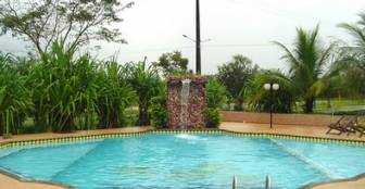 piscina adulto com hidromassagem e cascata e piscina infantil :: Pousada do Lajes - Foto 1 piscina adulto com hidromassagem e cascata e piscina infantil :: Pousada do Lajes - Foto 1