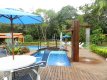 Ducha e cascata na piscina :: Pousada das Andorinhas - Foto 4 Ducha e cascata na piscina :: Pousada das Andorinhas - Foto 4