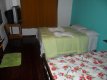 Quarto triplo com duas camas (solteiro e casal) :: Pousada Marjoan - Foto 11 Quarto triplo com duas camas (solteiro e casal) :: Pousada Marjoan - Foto 11