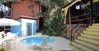 Varanda com vista para piscina e deck ecológico. :: Pousada Vista da Montanha - Foto 1 Varanda com vista para piscina e deck ecológico. :: Pousada Vista da Montanha - Foto 1