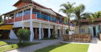 Fachada da pousada :: Pousada Oceânica Zimbros - Foto 1 Fachada da pousada :: Pousada Oceânica Zimbros - Foto 1