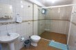Banheiro apto Familiar :: Pousada Oceânica Zimbros - Foto 20 Banheiro apto Familiar :: Pousada Oceânica Zimbros - Foto 20