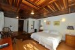 Standard: Amplo apartamento decorado em estilo provençal, com vistas para o jardim ou para as montanhas, TV LCD, DVD player, minibar, aquecedor portátil, lençol térmico e ducha mono comando. :: Pousada Savoy - Foto 13 Standard: Amplo apartamento decorado em estilo provençal, com vistas para o jardim ou para as montanhas, TV LCD, DVD player, minibar, aquecedor portátil, lençol térmico e ducha mono comando. :: Pousada Savoy - Foto 13