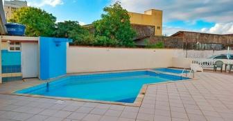 Nossas piscinas para adulto e criança e um amplo deck para momentos de descontração. :: Rial Hotel - Foto 4 Nossas piscinas para adulto e criança e um amplo deck para momentos de descontração. :: Rial Hotel - Foto 4