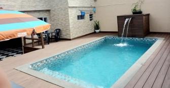 Piscina Fabulosa com aguas cristalinas que da vontade de entrar so de olhar. :: Pousada Zambeze - Foto 1 Piscina Fabulosa com aguas cristalinas que da vontade de entrar so de olhar. :: Pousada Zambeze - Foto 1