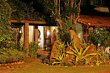Entrada da recepção (foto tirada a noite) :: Pousada Encanto das Pedras - Foto 2 Entrada da recepção (foto tirada a noite) :: Pousada Encanto das Pedras - Foto 2