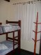 Chalé Studio: Sala de TV, espaço com frigobar e sofá cama , 1 banheiro, 1 quarto de casal e 1 quarto de solteiro com beliche. :: Pousada dos Lagos - Foto 5 Chalé Studio: Sala de TV, espaço com frigobar e sofá cama , 1 banheiro, 1 quarto de casal e 1 quarto de solteiro com beliche. :: Pousada dos Lagos - Foto 5